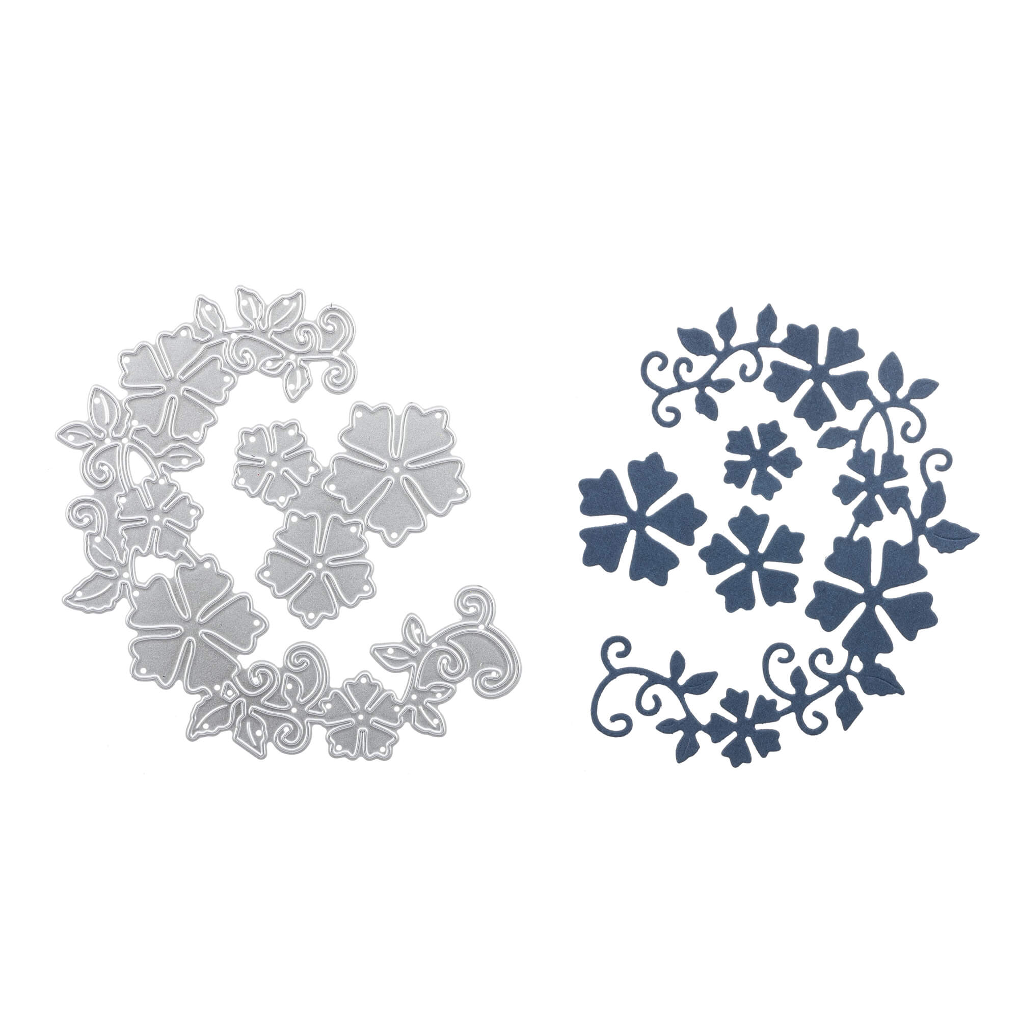 Abgebildet sind zwei kreisrunde Blumenmuster: eine silberne Stanzenshop.de Stanzschablone: Blumenrand-Stanzung und ein dunkelblauer Papierausschnitt mit passenden Blumen- und Blattmustern - ideal für Scrapbooking oder Bastelprojekte.