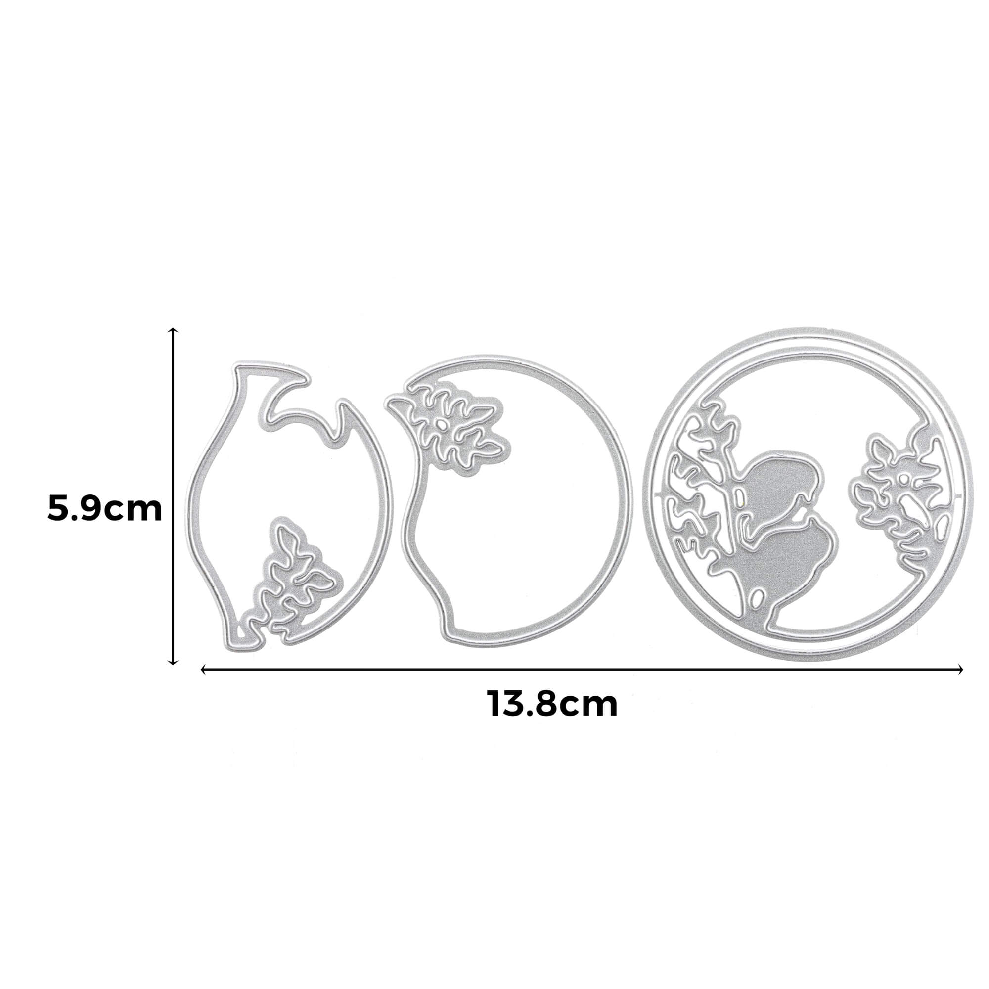 Die Stanzschablone "3D Vogel im Kreis" von Stanzenshop.de enthält drei fischglasförmige Metallstempel mit Pflanzenmotiven (5,9 cm x 13,8 cm), ideal zum Vogelmotiv basteln und horizontal angeordnet.