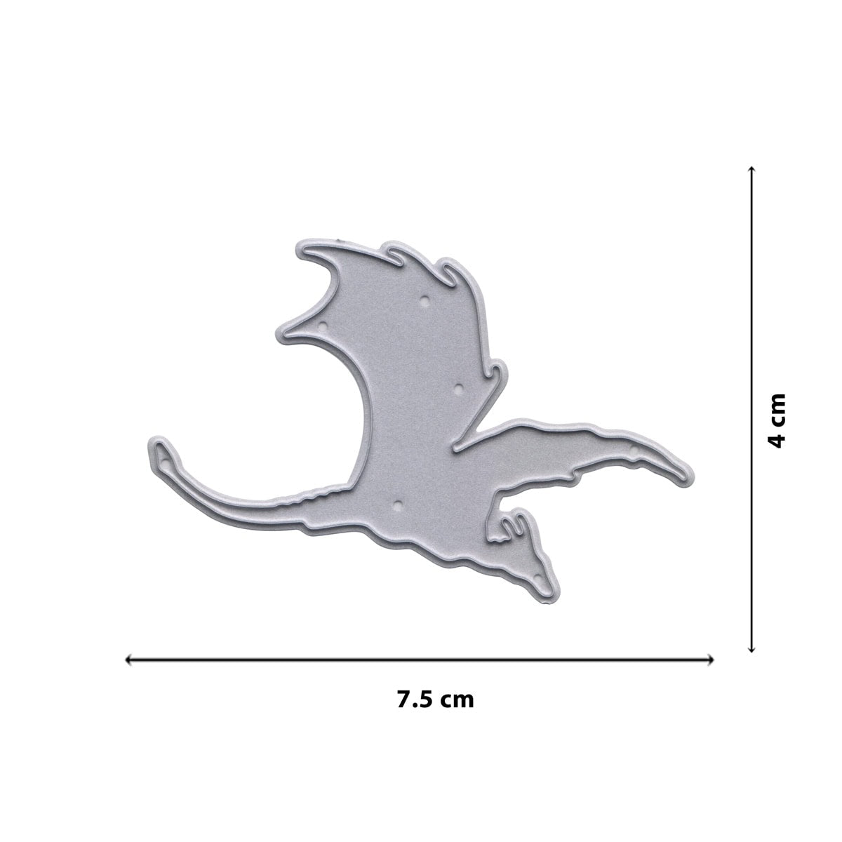 Die Stanzschablone Fliegender Drache von Stanzenshop.de: flache, silberne Metallschablone (7,5 x 4 cm), perfekt für DIY-Karten oder Fantasy-Projekte. Gezeigt vor weißem Hintergrund mit Maßlinien - ideal für kreative Dekoideen.