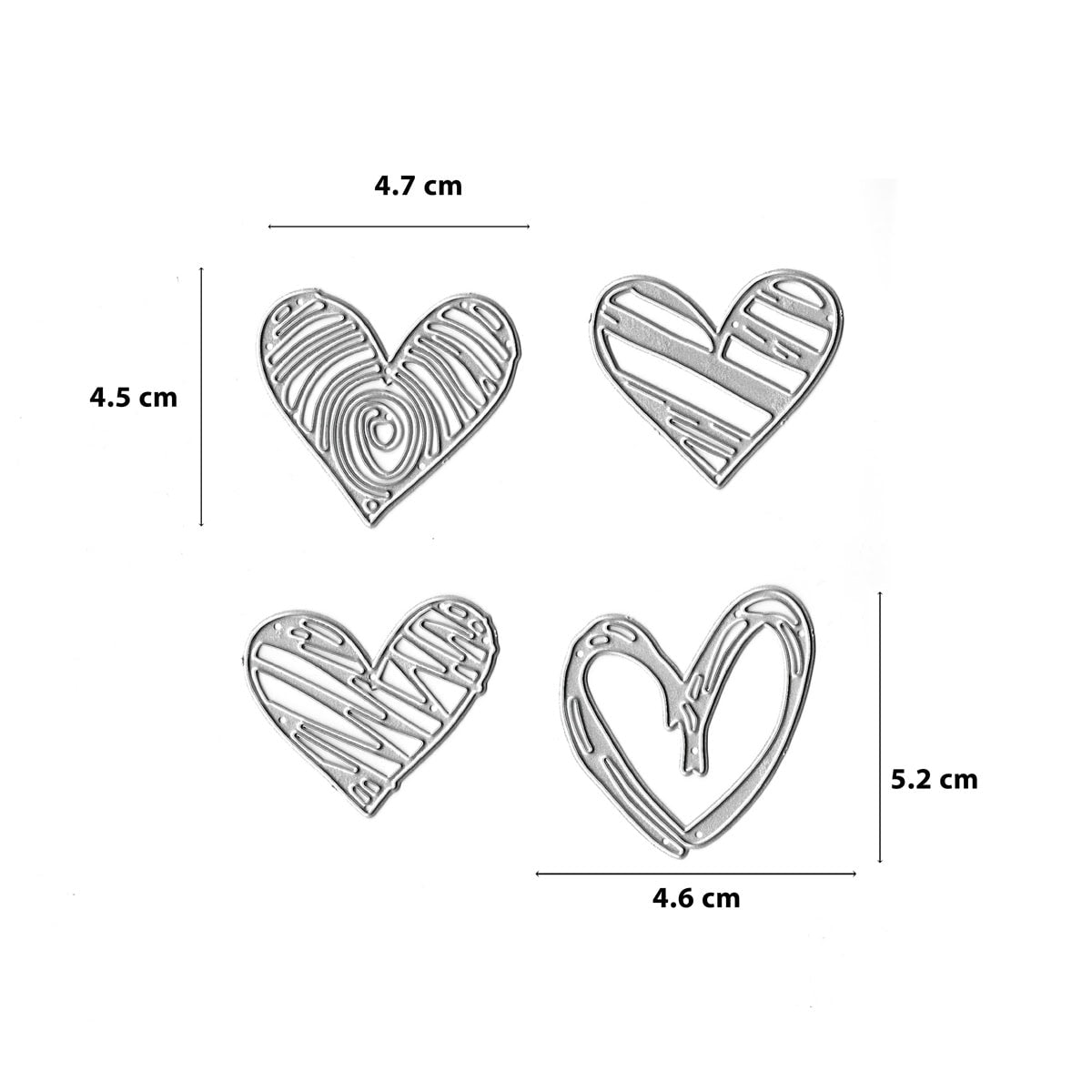 Vier unterschiedlich gemusterte Metallherzen aus der Stanzschablone Herzen mit Struktur von Stanzenshop.de werden samt Maßangaben gezeigt - perfekt, um trendige Muster auf Deinen Karten zu gestalten.
