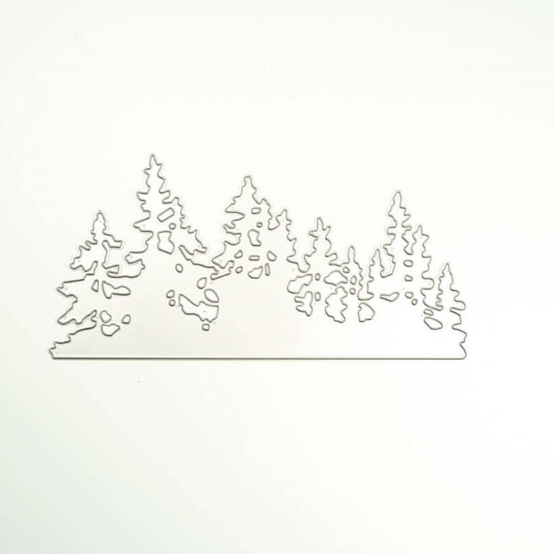 Die Stanzschablone "Landschaft aus Tannenbäumen" von Stanzenshop.de ist ideal fürs Basteln im Winter oder für festliche Karten und zeigt eine Metall-Stanzform mit Tannenbaum-Reihe auf weißem Hintergrund.