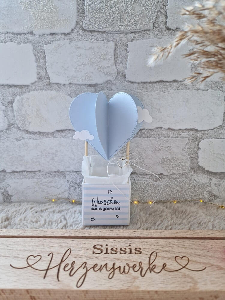 Inspiration Stanzschablone Herzrahmen mit Nahtlinien