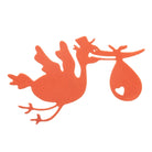 Die Stanzschablone Storch mit Beutel im Schnabel von Stanzenshop.de zeigt einen fliegenden Storch mit Hut und herzförmigem Ausschnitt - ideal zum Basteln oder Scrapbooking.