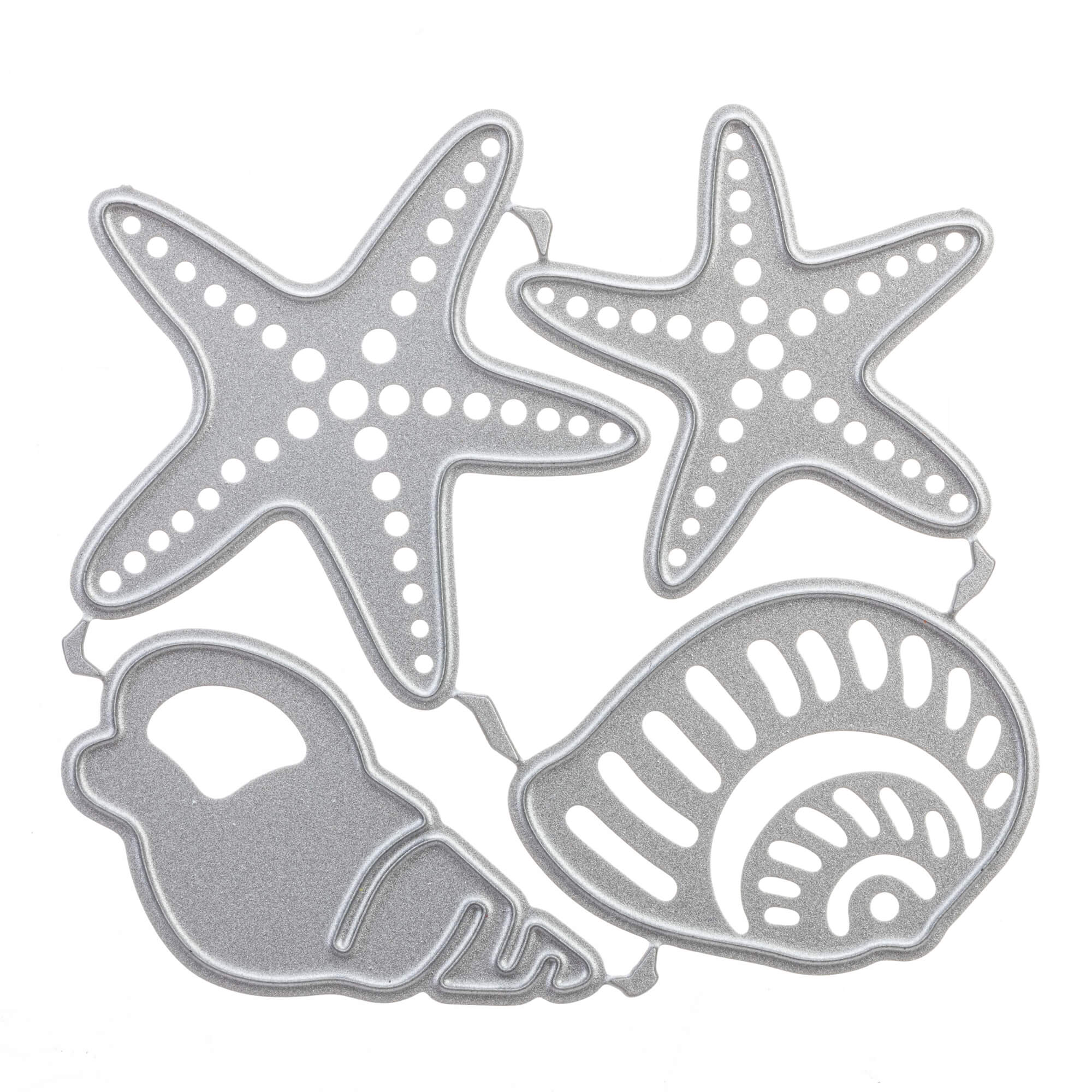 Die Stanzschablone Zwei Muscheln und zwei Seesterne von Stanzenshop.de zeigt Meeresmotive als ein zusammenhängendes Stück - ideal zum Basteln auf weißem Hintergrund.