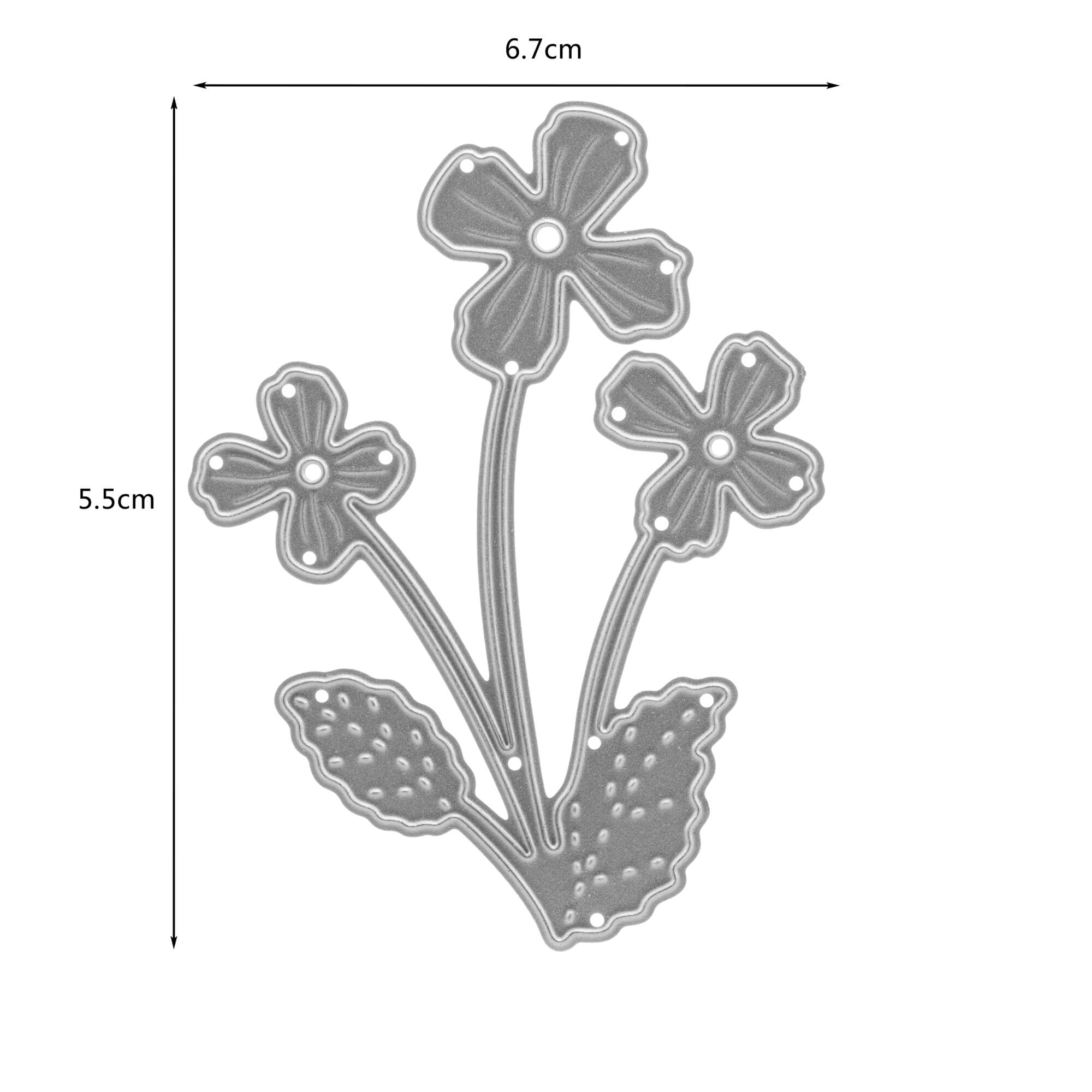 Die Stanzenshop.de Stanzschablone: Kleine Blume mit drei Blüten ist ein silberner Metallstempel (6,7 x 5,5 cm) in der Form von drei Blumen mit Blättern, ideal für Scrapbooking und Basteln von kreativen Projekten.