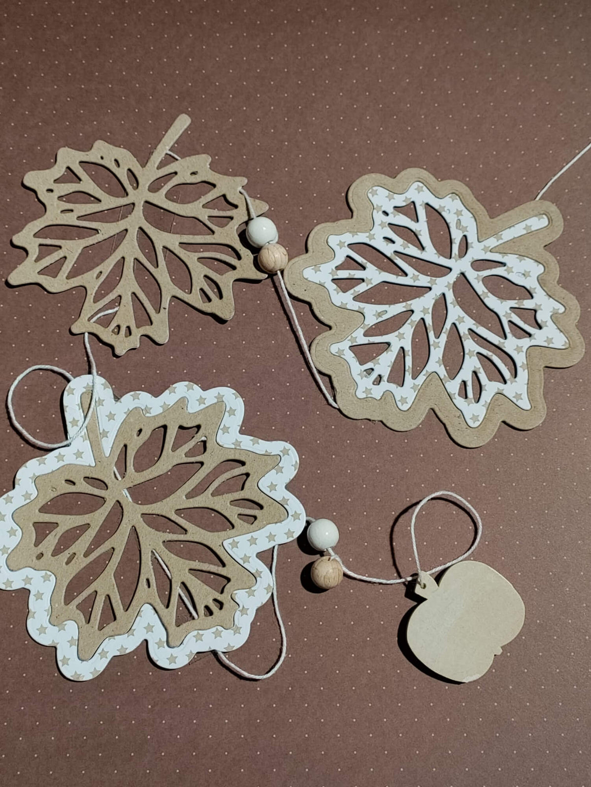 Inspiration Stanzschablone: Blatt mit Rahmen