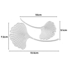Die "Stanzschablone Zwei Ginkgoblätter" von Stanzenshop.de enthält zwei Metallic-Stanzformen (10x7,2 cm & 13,5x5,1 cm), perfekt für Scrapbooking, Basteln und kreative Projekte als einzigartige Ginkgoblattformen.