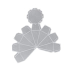 Die Stanzschablone Kleine Diamantschachtel von Stanzenshop.de ist eine flache, geometrische silberne Metallplatte mit schrägen Segmenten und gleichmäßig verteilten Löchern, die an einen abstrakten Fächer oder ein kompliziertes mechanisches Teil erinnert.