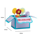 Die Stanzschablone Pop up Karte von Stanzenshop.de zeigt "CELEBRATE!" und Luftballons in den Maßen 8,8cm x 6,2cm x 5,7cm - eine farbenfrohe Kreation für jeden Anlass.