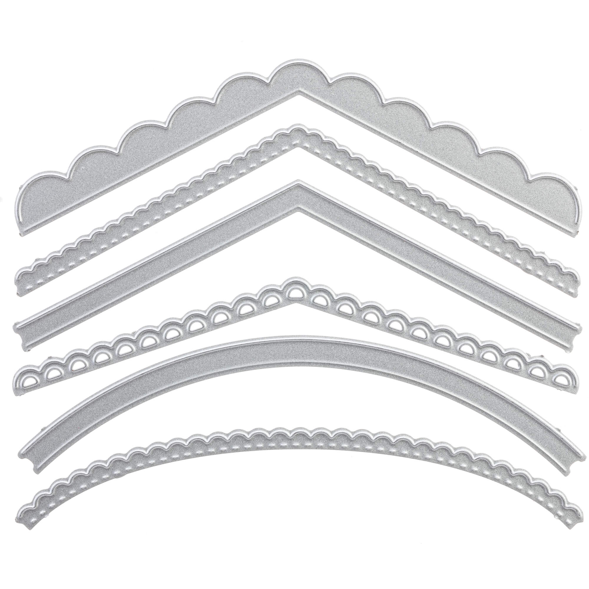 Stanzschablone: Sechs verschiedene Kanten von Stanzenshop.de - sechs silberne Metallschablonen mit gebogenen und gewellten Kanten, ideal für Kartenbasteln oder Scrapbooking, parallel auf weißem Hintergrund angeordnet.