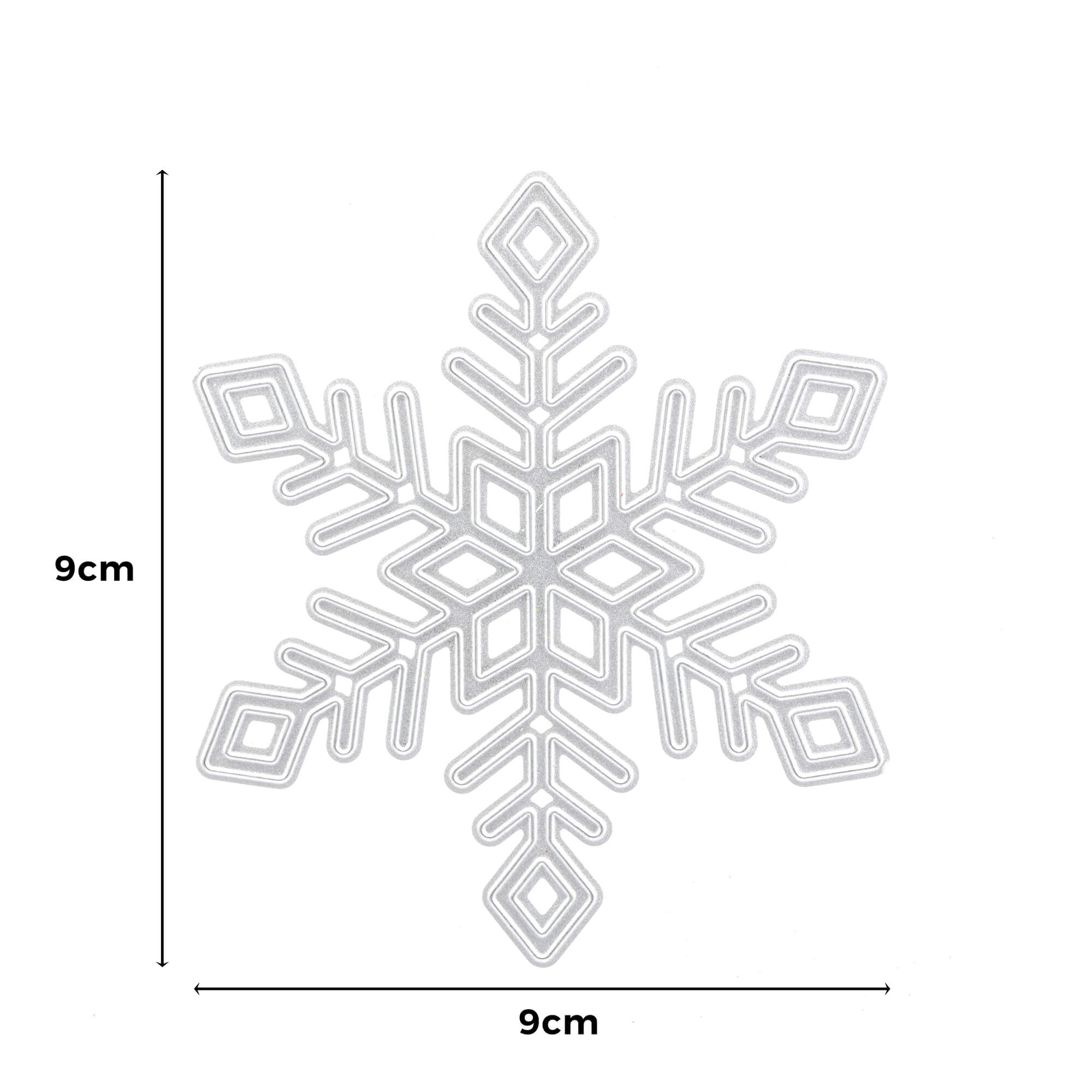 Die Stanzschablone: Schneekristall von Stanzenshop.de ist eine 9 cm große silberne Schneeflockenstanze, beschriftet mit Maßen auf der linken und unteren Seite - ideal für winterliche Bastelprojekte.