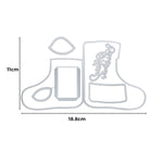 Die Stanzenshop.de Stanzschablone: Stiefelumschlag mit Stiefel- und Blattmetallstanzungen, ideal für Bastelprojekte oder Weihnachtsgeschenke. Größe: 11 cm x 18,8 cm. Ausgestellt auf Weiß mit Messlinien.