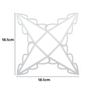 Die Stanzschablone: Tannenbaumschachtel von Stanzenshop.de ist eine weiße, symmetrische Metallschablone (18,1 x 18,1 cm) mit Herz- und Dreiecksmuster - perfekt für kreative Weihnachtsverpackungen oder Geschenkverpackungen zu Weihnachten.