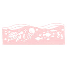 Ein rosafarbener Papierausschnitt mit einer Unterwasserszene aus Schildkröte, Quallen, Seepferdchen und Fischen - ideal für Scrapbooking oder zum Basteln mit der "Stanzschablone: Meeresband" von Stanzenshop.de.