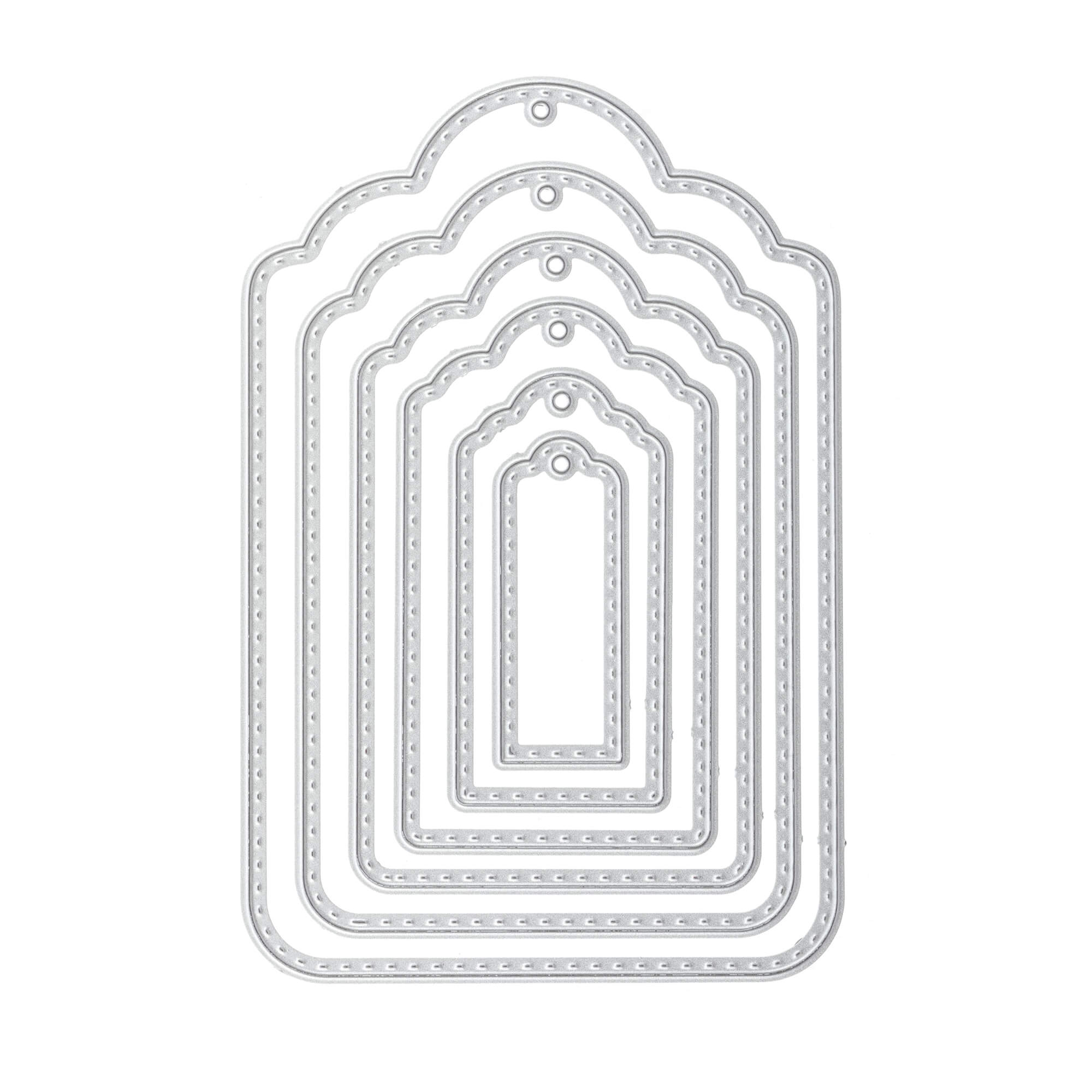 Die Stanzschablone: Etiketten von Stanzenshop.de ist ein Set aus 7 silbernen Stanzschablonen in Form von Anhängern mit Löchern an der Oberseite, perfekt für die Herstellung von individuellen Etiketten bis zu einer Größe von 8 x 12 cm.