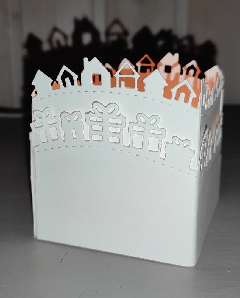 Inspiration Stanzschablone: Geschenke/Häuserwelle