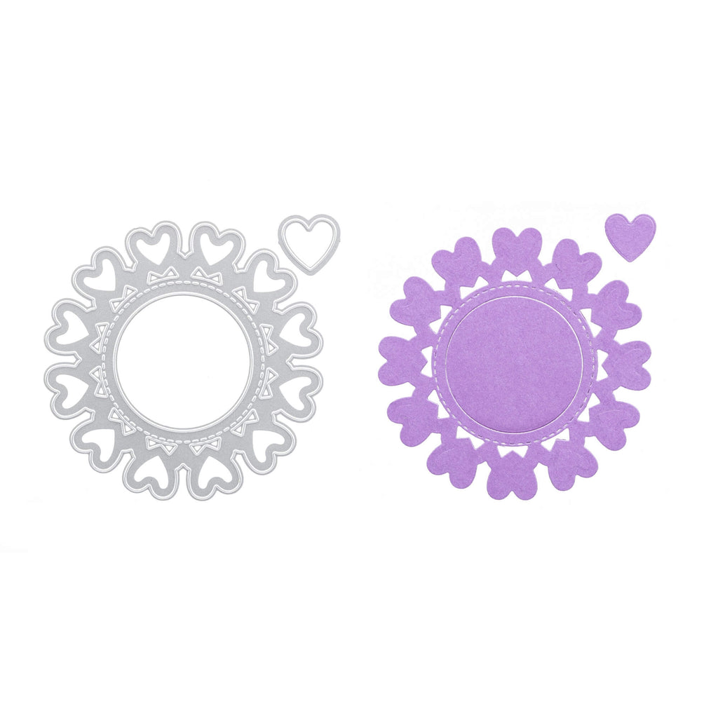 Ein Paar lila und weiße herzförmige Stanzenshop.de-Stanzschablonen: Herzrand-Stanzformen.