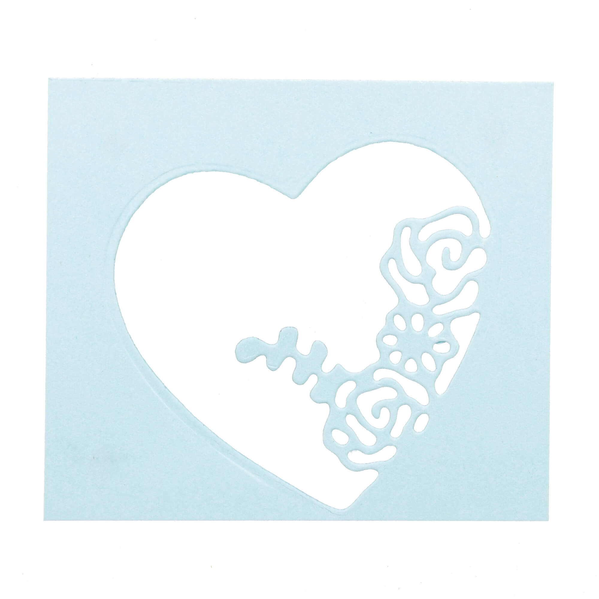 Hellblaue rechteckige Karte mit einer großen Stanzenshop.de Stanzschablone: 3D Herzausschnitt in der Mitte, der ein detailliertes Rosenmuster zeigt - ideal für Bastelprojekte und handgemachte Karten.