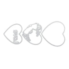 Drei umrissene Herzen - eine Flagge, eine Weltkugel und ein schlichtes - sind in einer Reihe dargestellt, alles weiß auf weiß. Perfekt für Bastelprojekte oder handgemachte Karten mit der "Stanzschablone: 3D Herz" von Stanzenshop.de.