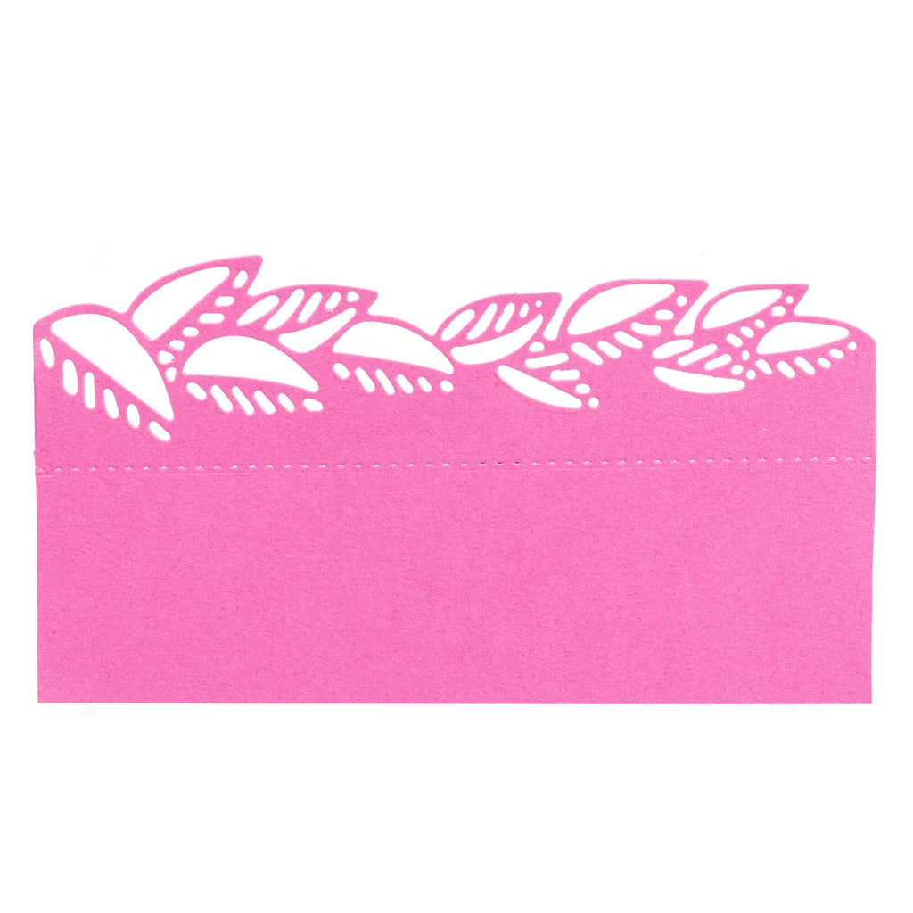 Eine rosa Stanzschablone: Blätterrandkarte mit Blättern darauf von Stanzenshop.de.
