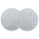 Die Stanzschablone: Kissenschachtel von Stanzenshop.de ist eine transparente, doppelkreisige Acrylstanze mit geometrischen Mustern und Randlöchern - perfekt für einzigartige Geschenkverpackungen oder stilvolle Gastgeschenke.