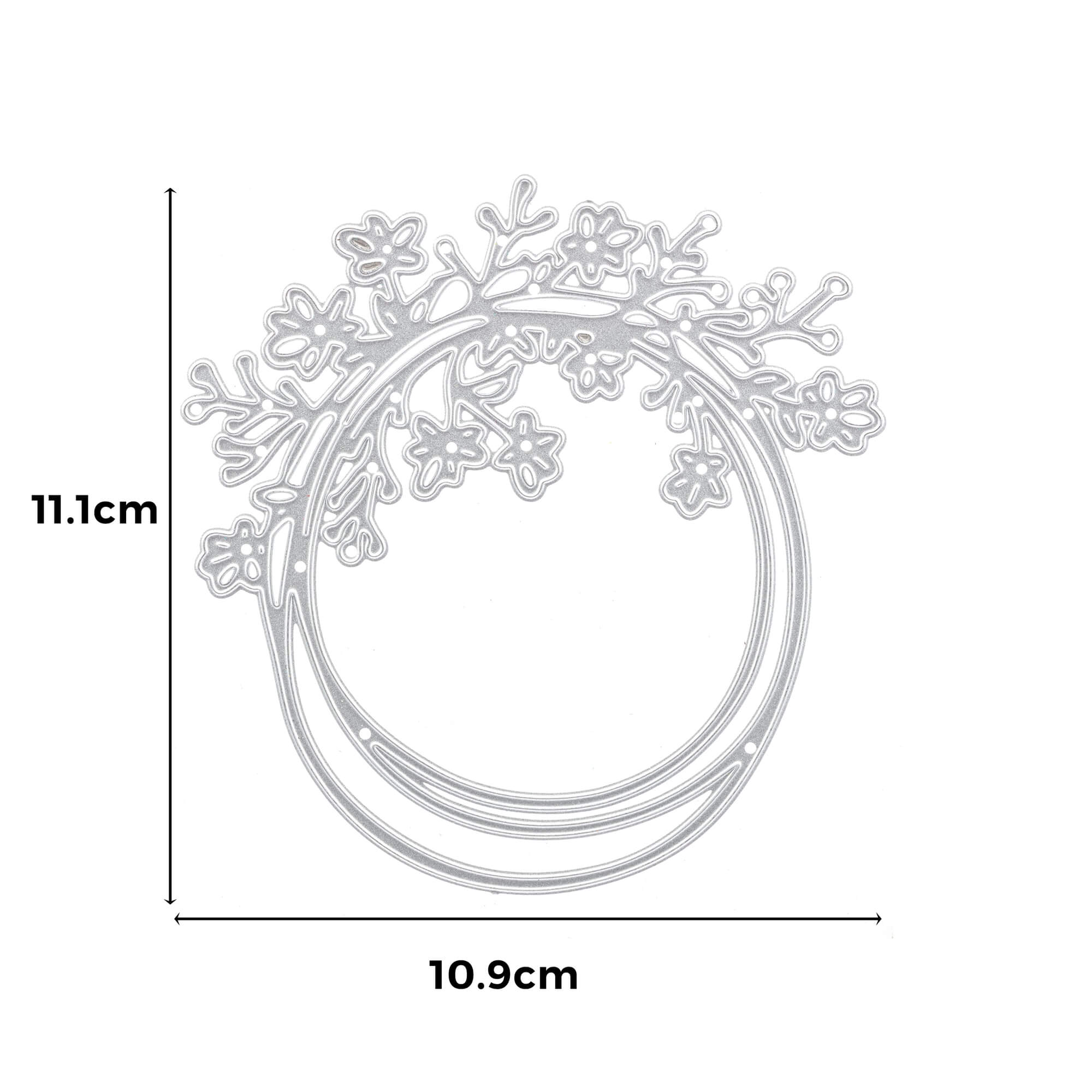 Die "Stanzschablone: Ring mit Blumen" von Stanzenshop.de ist eine silberne Metallschablone mit einem kreisrunden Blütenzweig-Design, ideal für Schmuck selber machen. Größe: 11,1 x 10,9 cm.