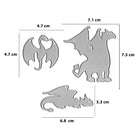 Das Stanzschablone Fantasy Drachen Set von Stanzenshop.de enthält drei silberne Drachen-Metallstanzteile in verschiedenen Größen mit Maßetiketten, perfekt für Fantasy-Dekoration und einzigartige Drachenmotive in Ihren Bastelprojekten.