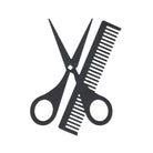 Die Stanzschablone Schere mit Kamm im Friseurlook von Stanzenshop.de zeigt eine schwarze Silhouette von Schere und Kamm auf Weiß - ideal für kreative Friseurthemen-Karten oder originelle DIY-Geschenkideen.