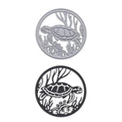 Die Stanzschablone Meeresschildkröte im Korallenriff von Stanzenshop.de zeigt eine Schildkröte im Korallenriff - ideal für Bastelprojekte mit maritimem Flair.