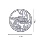 Die Stanzenshop.de Stanzschablone "Meeresschildkröte im Korallenriff" ist eine Metallschablone (7,8 x 7,8 cm) in Schildkrötenform und verleiht Bastelprojekten maritimes Flair.
