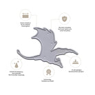 Die Stanzschablone Fliegender Drache von Stanzenshop.de ist eine präzise, langlebige Metallschablone mit scharfen Kanten, ideal für DIY-Karten und Fantasy-Projekte. Sie zeichnet sich durch beste Verträglichkeit und hochwertiges Material aus, umgeben von deutschem Text und Fantasy-Symbolen.