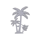 Die Stanzschablone Palmen mit fliegenden Vögeln von Stanzenshop.de zeigt zwei Palmen, eine Hängematte und einen Vogel - ideal für sommerliche Karten oder um tropisches Flair in Ihre Bastelarbeiten zu bringen. Abgebildet auf einem weißen Hintergrund.
