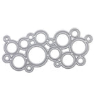 Die Stanzschablone Mehrere Kreise aneinander von Stanzenshop.de ist eine flache Metallic-Stanzform mit kreisförmigen Ausschnitten in verschiedenen Größen, ideal für Scrapbooking- oder Bastelprojekte.