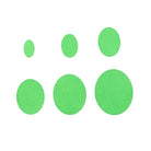 Sechs grüne Ovale unterschiedlicher Größe, geschnitten mit der Stanzschablone Sechs ovale Kreise von Stanzenshop.de, stehen in zwei Reihen auf weißem Hintergrund - ideal zum Basteln oder Scrapbooking.