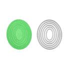 Das Stanzenshop.de Stanzschablone Sechs ovale Kreise Stanzenset ist ideal für Scrapbooking oder Basteln, hier mit einem grünen Ausschnitt (links) und silbernen Stanzen (rechts) auf weißem Hintergrund.