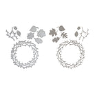 Zwei Stanzschablonen Herbstkranz mit Blättern von Stanzenshop.de, jeweils mit einem kreisförmigen Kranz, Zweigen und verschiedenen Blättern - ideal für Bastelprojekte. Abgebildet auf weißem Hintergrund.