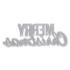 Die Stanzenshop.de Stanzschablone: Schriftzug Merry Christmas ist eine silberne Metallstanze mit dem Schriftzug "MERRY Christmas" auf der Rückseite - ideal für Basteln Weihnachten oder Stanzen Scrapbooking Projekte.