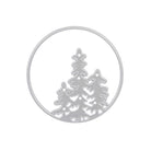 Die Stanzschablone Drei Tannenbäume in rundem Rahmen von Stanzenshop.de ist ideal für Wintermotive Basteln und Stanzen für Karten - die perfekte Stanzschablone Weihnachten für festliche Bastelprojekte.