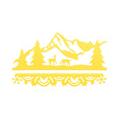Stanzschablone Berge im Schnee von Stanzenshop.de: gelber Papierausschnitt mit Bergszene, Tannenbäumen, Rehen & Zierleisten. Ideal für Stanzen Basteln oder winterliche Projekte zu Weihnachten. Abgebildet auf einem weißen Hintergrund.