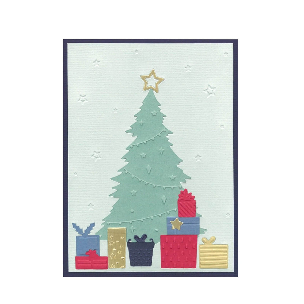 Eine Sizzix-Karte mit einem glitzernden Baum und Geschenken, perfekt für kreativere Kartenbastelprojekte.