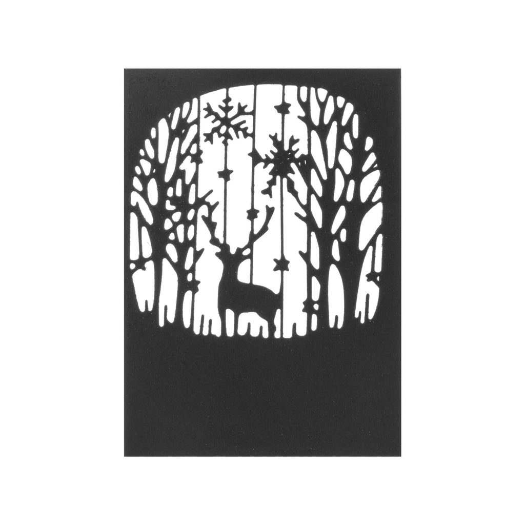 Eine schwarz-weiße Silhouette der Stanzschablone: Landschaft mit Bäumen und einem Reh im Rahmen von Stanzenshop.de im Wald.