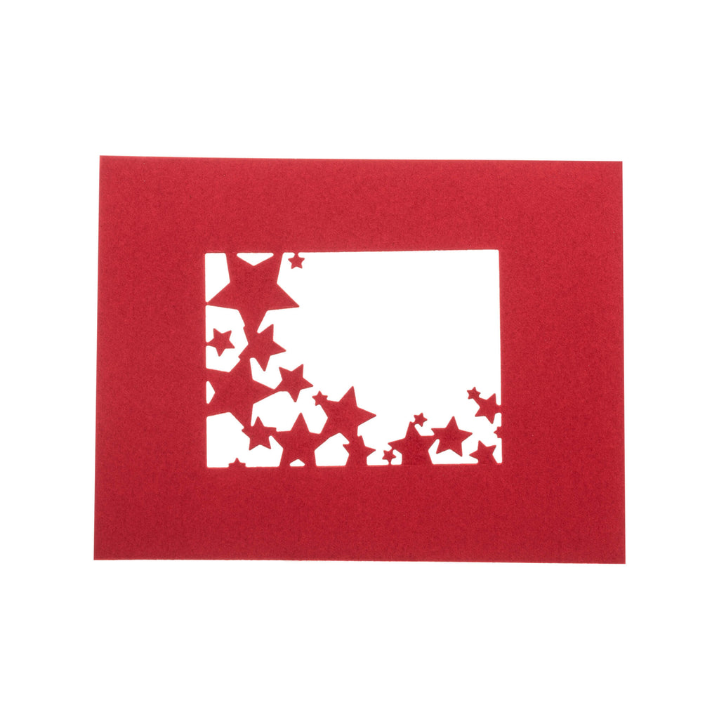 Eine rote Stanzschablone mit ausgeschnittenen Sternen, erhältlich bei Stanzenshop.de.