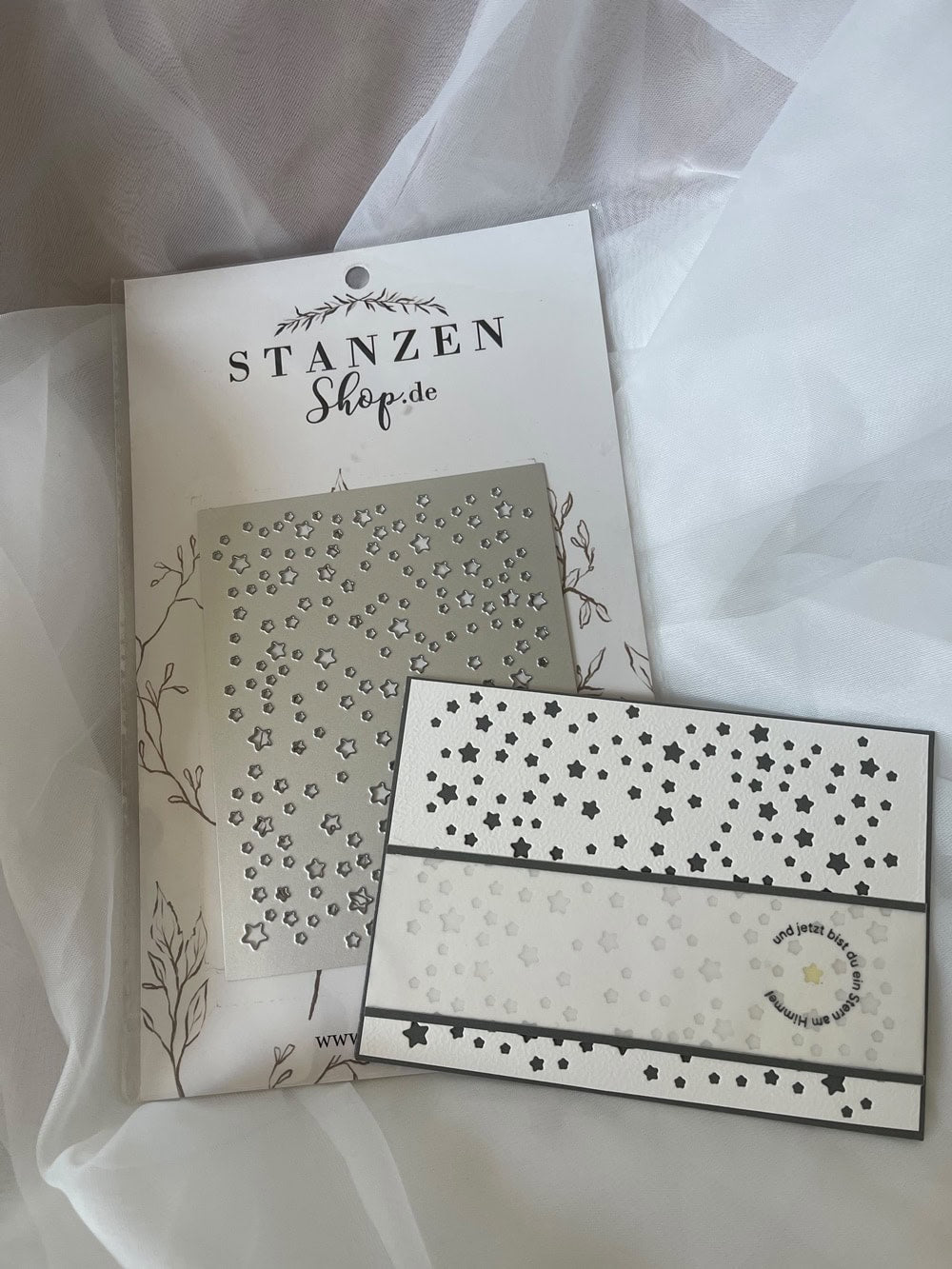 Inspiration Stanzschablone: Platte mit Sternen