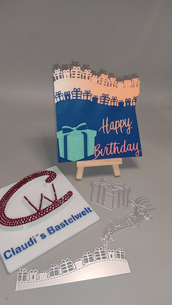 Inspiration Stanzschablone: Geschenke/Häuserwelle
