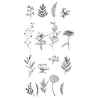 Das Sizzix 666641 - Clear Stamp Set Garden Botanicals (17 Stück) von Sizzix zeigt elegante botanische Motive in Schwarz und Weiß - ideal für Stempelfreunde und Kranzdesign-Projekte.
