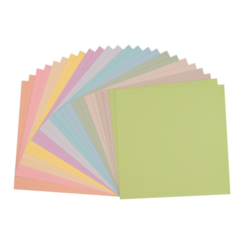 Ein Stapel von Florence • Cardstock Multipack Textur 30,5x30,5cm Pastellpapieren auf weißem Hintergrund.