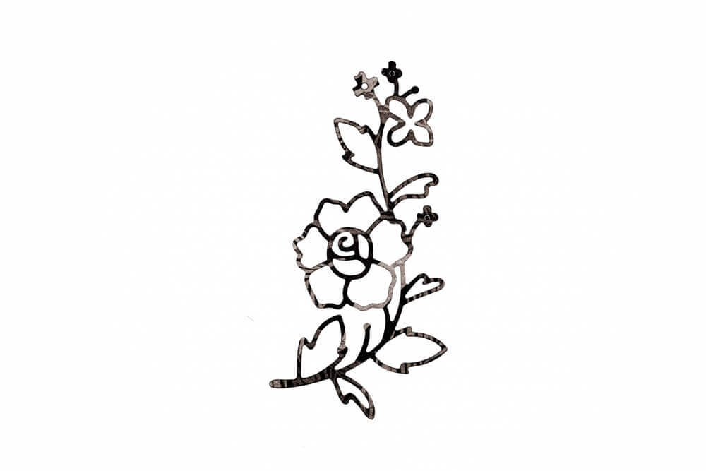 Eine Schwarz-Weiß-Zeichnung einer Stanzschablone Blumenzweig von Stanzenshop.de auf weißem Hintergrund.
