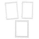 Die Stanzenshop.de Stanzschablone Drei Briefmarken zeigt drei unbedruckte, rechteckige Briefmarken mit unterschiedlichem Wellenrand-Rahmen, angeordnet in einem umgedrehten Dreieck - perfekt für Scrapbooking oder als Stanzform auf weißem Hintergrund.