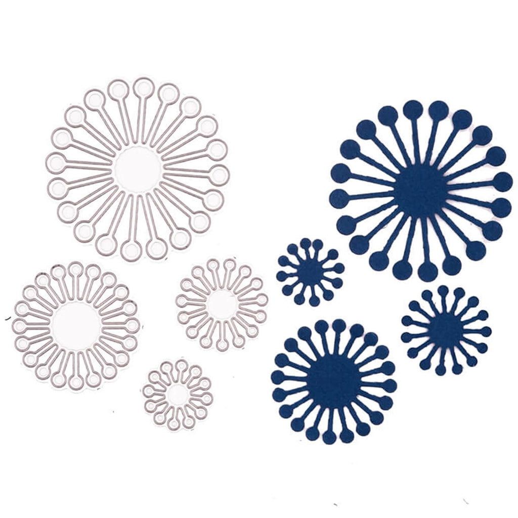 Ein Set Stanzschablone Vier Blumen mit Punkten von Stanzenshop.de auf weißem Hintergrund, kompatibel mit Papierbastelprojekten.