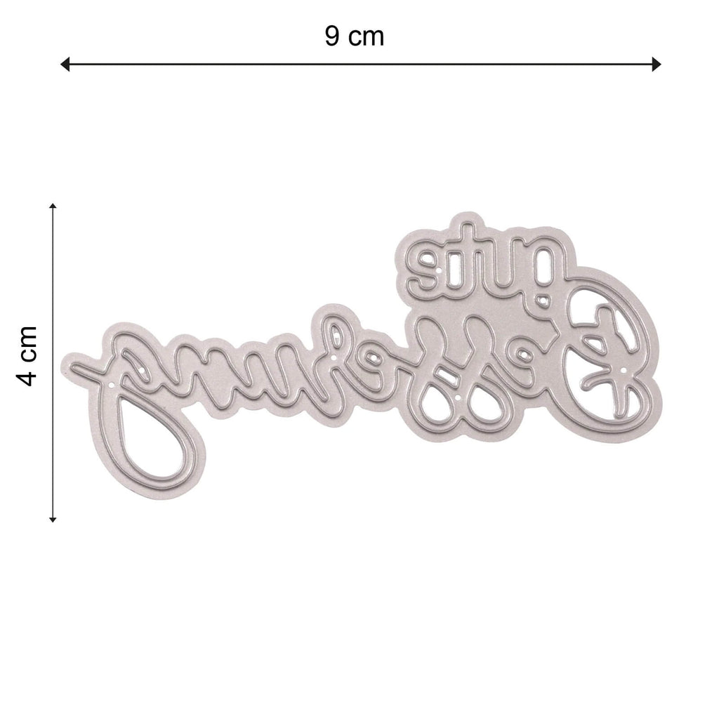 Ein Stahlstanzling von Sizzix mit dem deutschen Text „Gute Besserung“ in den Maßen 4 x 9 cm.